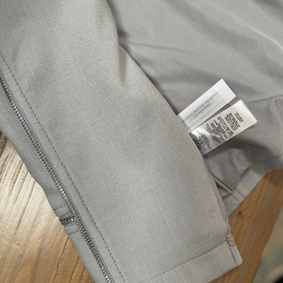 NWT Ann Taylor Textured Moto Jacket in Soft Dove - Picture 4 of 4